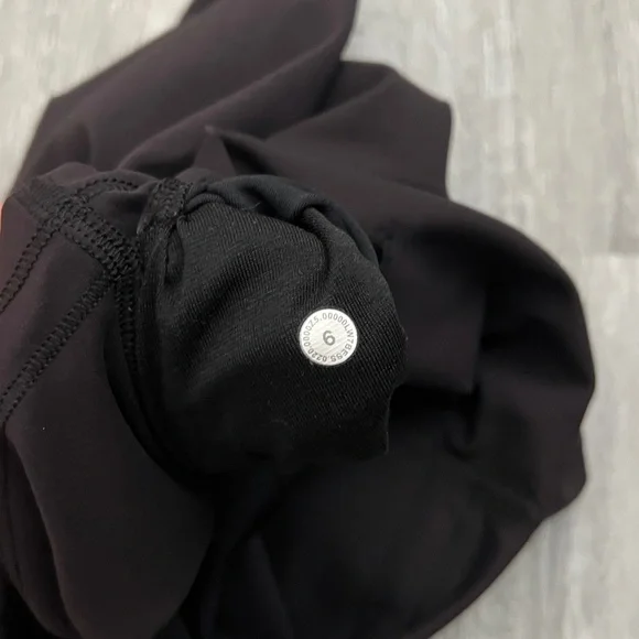 Lululemon Wunder Train High-Rise Short 6" - Picture 7 of 7